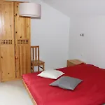 Accueillant A 70 M² Avec Jardin Privatif *