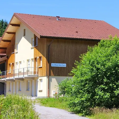 Spacieux A Longemer 70 M² Parking Inclus