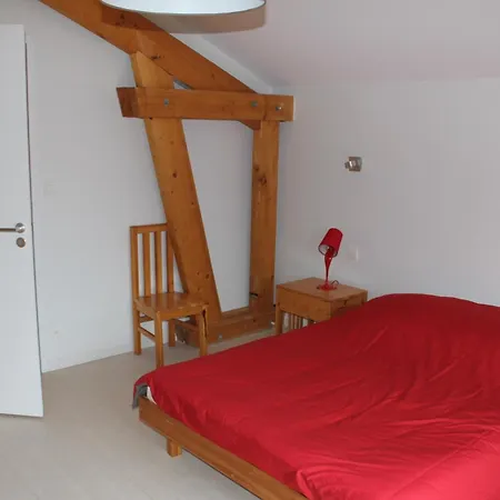 Accueillant à 70 M² Avec Jardin Privatif Appartement