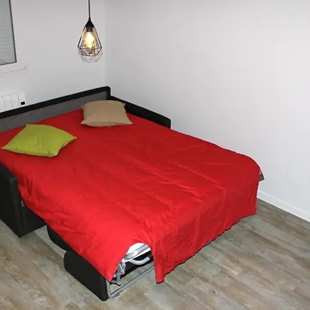 Accueillant à 70 M² Avec Jardin Privatif *