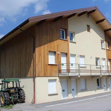 Accueillant à 70 M² Avec Jardin Privatif Appartement *