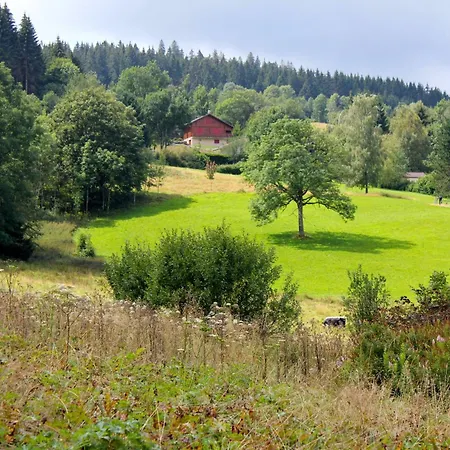 Accueillant à 70 M² Avec Jardin Privatif