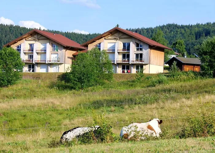 Accueillant A 70 M² Avec Jardin Privatif Apartmán