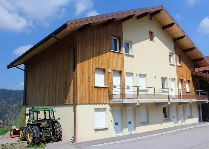 Accueillant A 70 M² Avec Jardin Privatif Apartmán