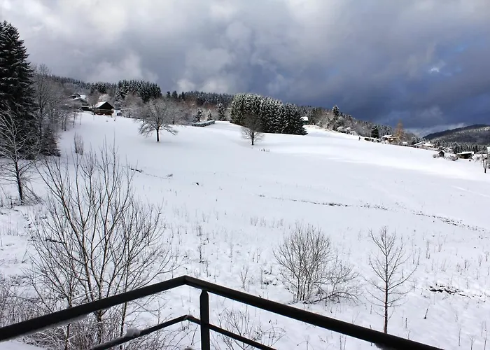 Accueillant A 70 M² Avec Jardin Privatif *